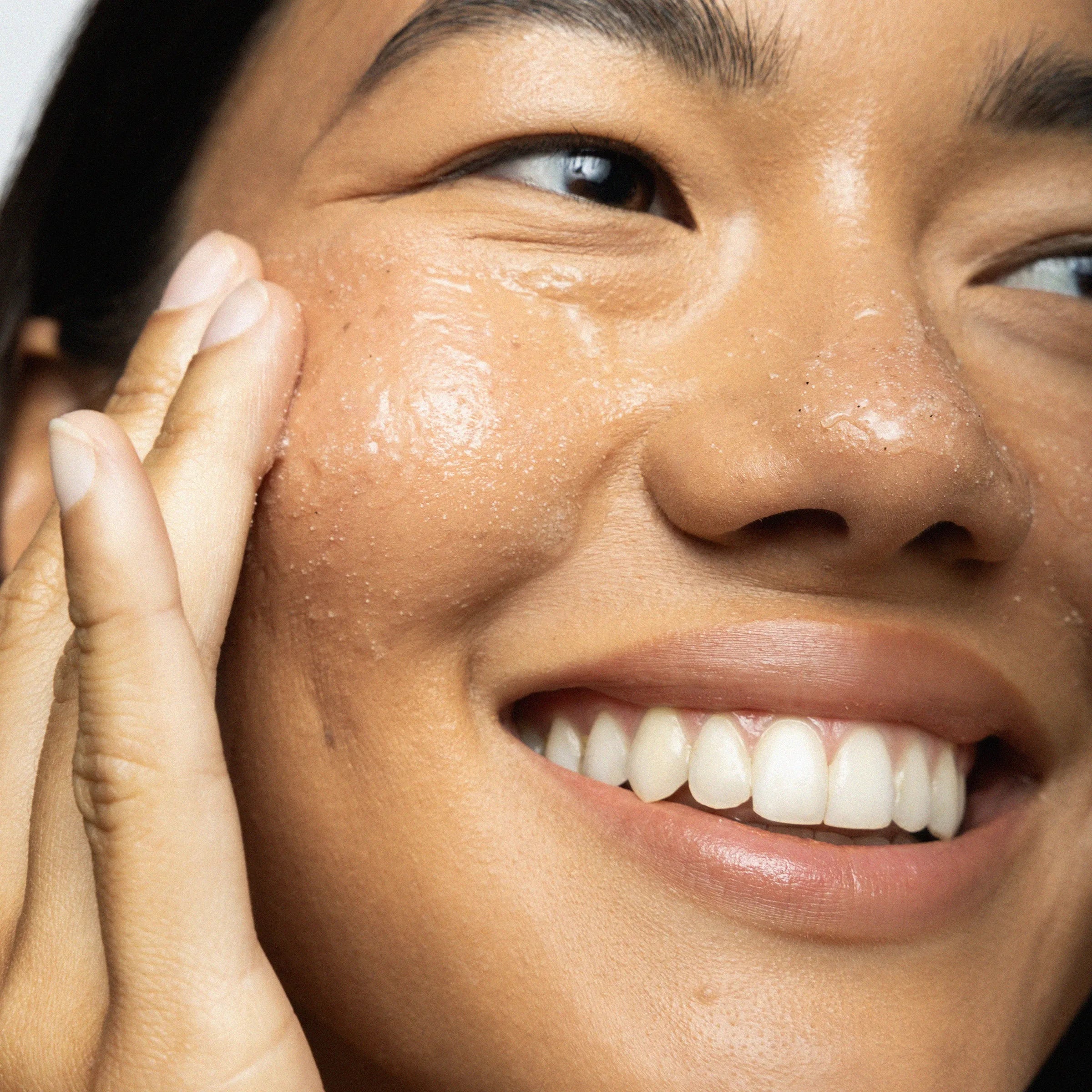 Gel micro-exfoliant doux à la trémelle - Image 3